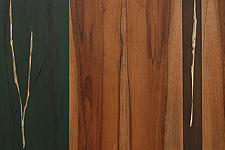 maho maeda: origin #11 | Acryl, Farbstift und Tinte auf Holz (geschnitzt) | 64x116cm | 2015